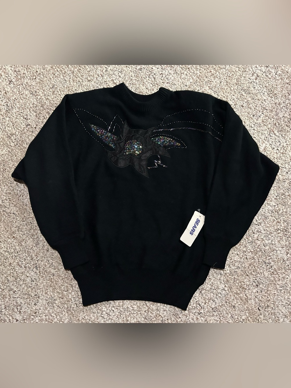 New Women’s Vintage Black Crewneck Sweater - Size Small NWT